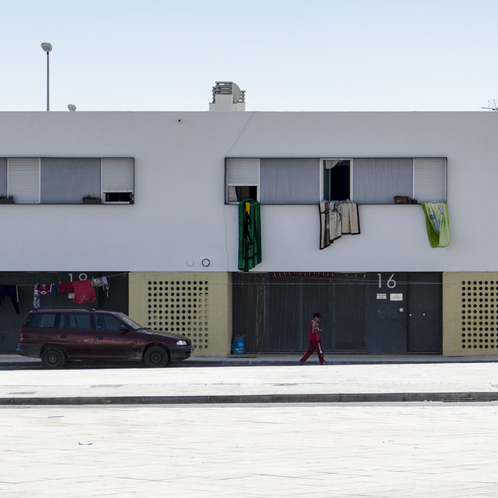 64 Viviendas en el Puche. Almería. Bruno Herrera González
